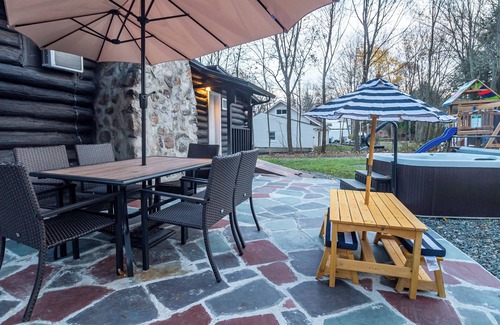 West Milford Cabin | Timber Lodge: Hot Tub, Fireplace & Fun for All !