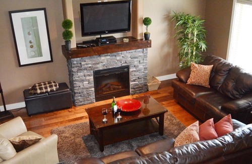 East Kootenay Ski Chalet | Timber View Chalet, Luxury 3 Bedroom Mountain Chalet, Beautiful Views