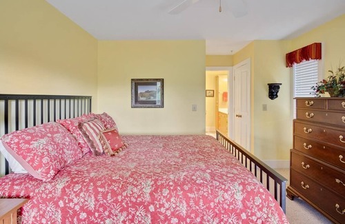 Foscoe Resort | Timbers G-1- Mountain Condo, Gated Resort, Indoor/Outdoor Pools and Hot Tub, Fitness Area, Fishin.