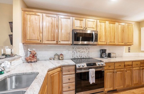 Foscoe Condo | Timbers I-1- Mountain Condo, Gated Resort, Indoor/Outdoor Pools and Hot Tub, Fitness Area, Fishin.