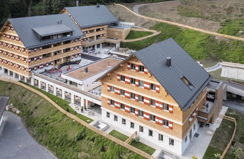 Schroecken Apartment | Time out - Berghaus Schröcken - 4* Basecamp