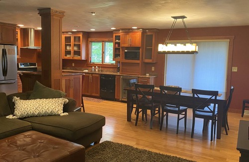 Hidden Valley House | Time to book your summer getaway! 15% discount for week long bookings.