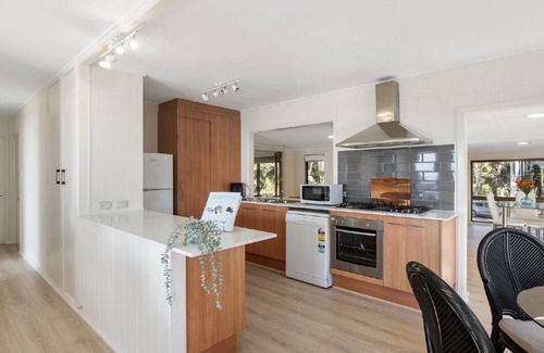Beachmere House | Time to Drift, Time to Reset