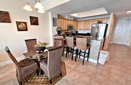 Gulf Shores Condo | Time to get your toes in the sand and enjoy hunting sea shells! 🐚
