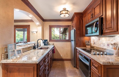 Bonsall House | Time to Wine Down-Horse stables and trails