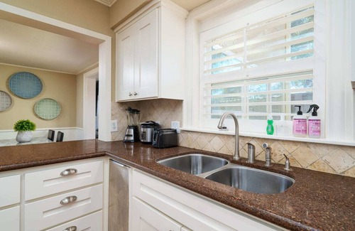 Del Mar House | Timeless Beach Beauty *️Huge Entire House 4/2 * Beach Attractions!