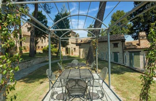 Mombaroccio House | Timeless Charm and Modern Comfort