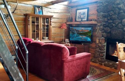 Mesa House | Timeless Mesa Hideaway cabin