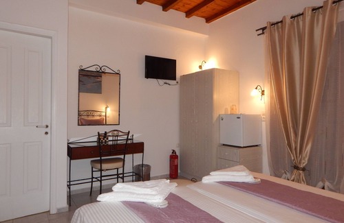 Agios Ioannis House | Tinos Suites & Apartments
