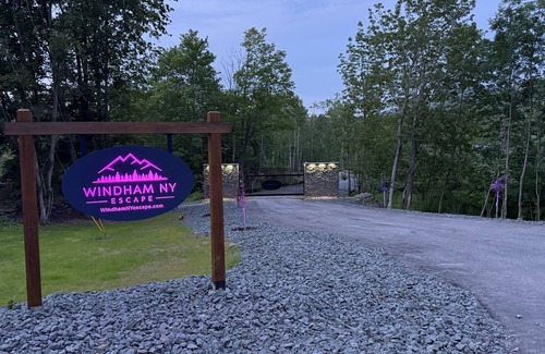 Hensonville Cabin | Tiny Cabin #2 by Windham NY Escape 'Cozy Stay'