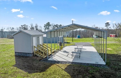 Albertville Apartment | Tiny cabin on 10 acres with pond