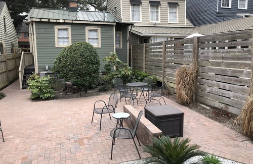 Beach Institute Cottage | Tiny Cottage 537 in Savannah's Historic District!