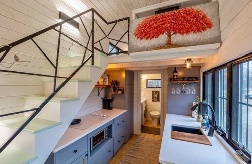 Town of Schodack Apartment | Tiny Home 2 hrs NYC and BOS Lakefront WIFI