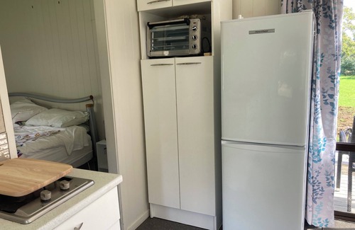 Kaitake House | Tiny Home set in a peaceful, natural avocado orchard close to beach and village.