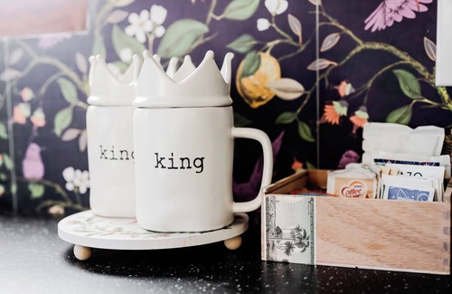 Kettering House | Tiny Home that's fit for a King