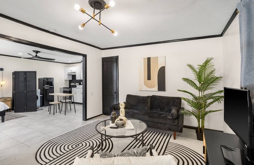 Lancaster Cottage | Tiny Home w/ Private Yard & Parking, Pet Friendly, 15min to Downtown Dallas