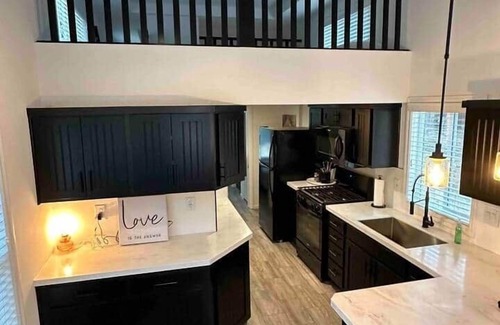 Groveland Cottage | Tiny Home with AC at Yosemite Gateway