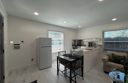 Conway Apartment | Tiny House 1-bedroom apartment in beautiful Orlando with AC