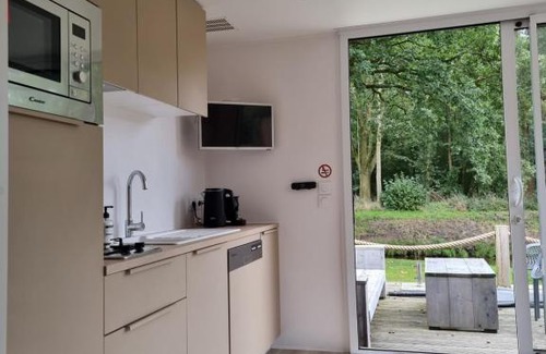 Kropswolde Bed & Breakfast | Tiny house aan het Zuidlaardermeer - vlakbij Groningen