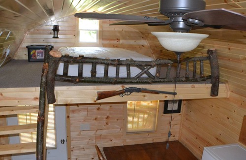Lyndon Station Cabin | Tiny House/Cabin Close To The Dells Secluded 10 AC--the Hide Out Cabin...