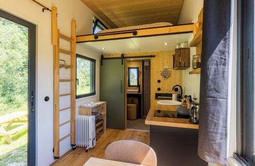 Girolles Cabin | Tiny House Nature in the heart of a goat farm near Montargis - 1h from Paris!
