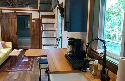 Greenwich House | Tiny House on the Battenkill River
