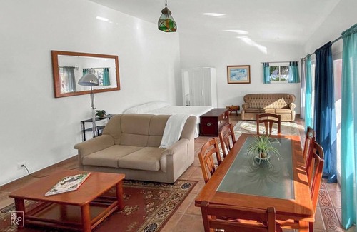 Palmela House | Tiny House with Pool in Pinhal Novo by Hostlovers