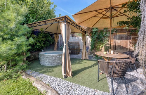 Ivancna Gorica House | Tiny-Mini Bertl With Hot Tub, Ivančna Gorica, Slovenia