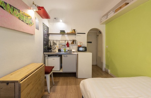 San Lorenzo Apartment | Tiny Reparata studio apartment in Florence