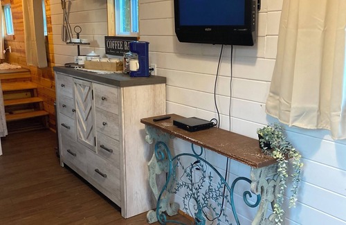 Decaturville House | Tiny River Home Perfect Getaway