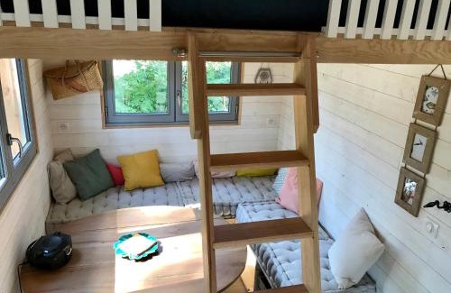 Saint-Quentin-les-Beaurepaire Cabin | Tiny Stay - Ecolodge