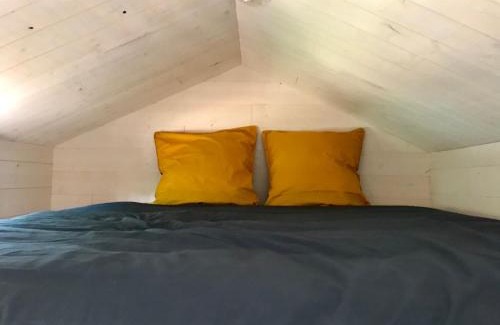 Saint-Quentin-les-Beaurepaire Cabin | Tiny Stay - Ecolodge