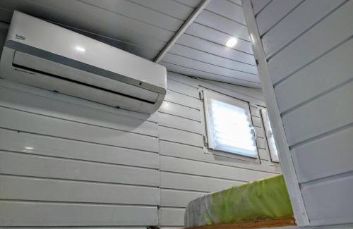 Sector 3 Apartment | Tiny White Home (Self Check-In)