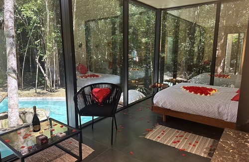 Francisco Uh May Apartment | Tinyhome Meets Glamping Mayan Jungle Experience!