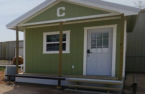 Odessa Apartment | Tinyhouse with AC and laundry area. Near Ector County Coliseum