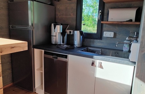 Buhlau Cottage | TinyHousebeiDresden spektakuläres winziges Häuschen auf Stelzen im Pferdeteich, Kaminofen, umlaufende Terrasse - Nähe Sächsische Schweiz