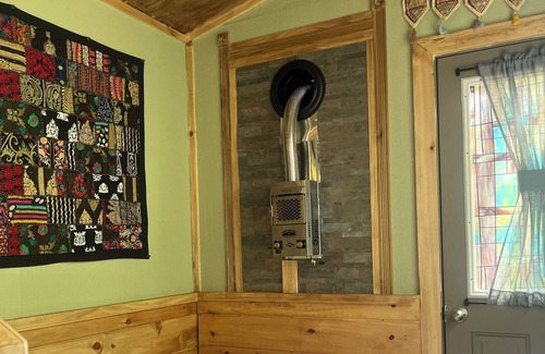 Westford Cabin | TinyTreehouse for Two