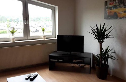 Kaiserslautern Apartment | TLA Apartment with Garden