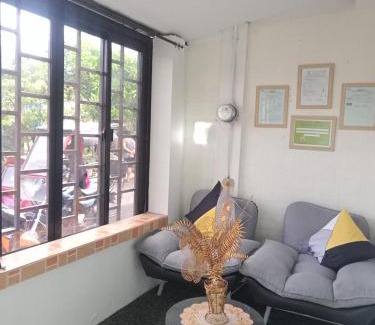 Santo Tomas Apartment | TMD COMFORTABLE TRANSIENT HOUSE IN STO.TOMAS BATANGAS (UNIT 1)