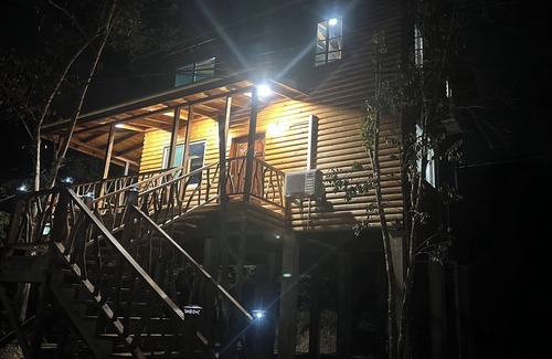 Burrell Boom House | TMT Legacy Jungle Cabin with Ac and Wifi