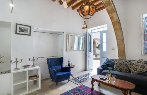 Nicosia Apartment | To Hani - Kamara Maisonette