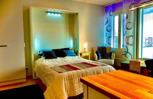 Vantaa Apartment | To LuxStudio KARNEOLI From Helsinki Airport 6 min, to City 27min, Free Parking in Kivistö