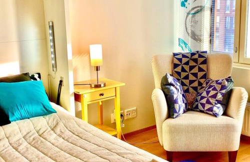 Vantaa Apartment | To LuxStudio KARNEOLI From Helsinki Airport 6 min, to City 27min, Free Parking in Kivistö