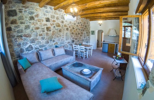 Moni House | To Spiti Mas 2 in Moni