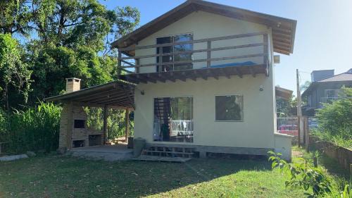 Aracatuba House | Toca do Siri