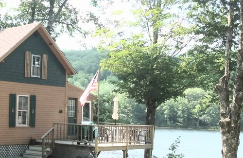 Greenwood Cabin | Toddy's camp on the pond