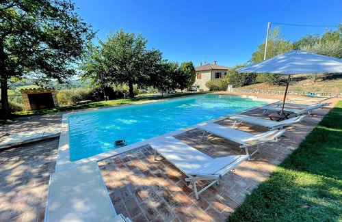 Loreto House | TODI BY THE POOL/SLEEPS 10/EXCLUSIVE POOL/WALK TO TODI 4 KMS/RESTAURANT 0.5 KMS