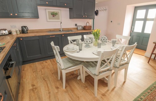 Hallington Cottage | TODRIDGE BARN, pet friendly, character holiday cottage in Corbridge