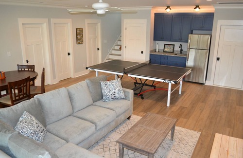 Morristown House | Toes in the Water at Lake Gaston - Lake Front Custom Home on Large Cove