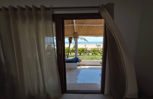 Tofo Villa | Tofo Beach Accomodation. Casa do Indico Praia do Tofo. Vacation house Tofo